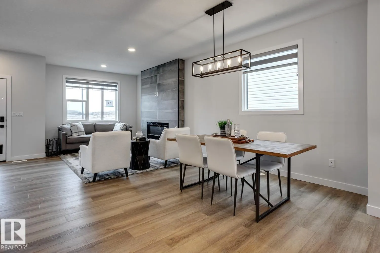 51 SERENO LN