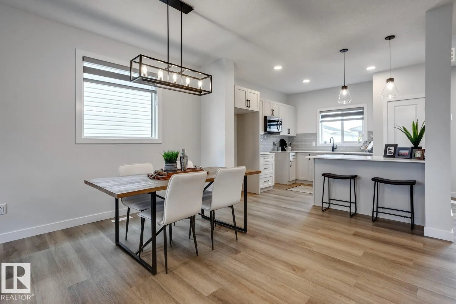 51 SERENO LN