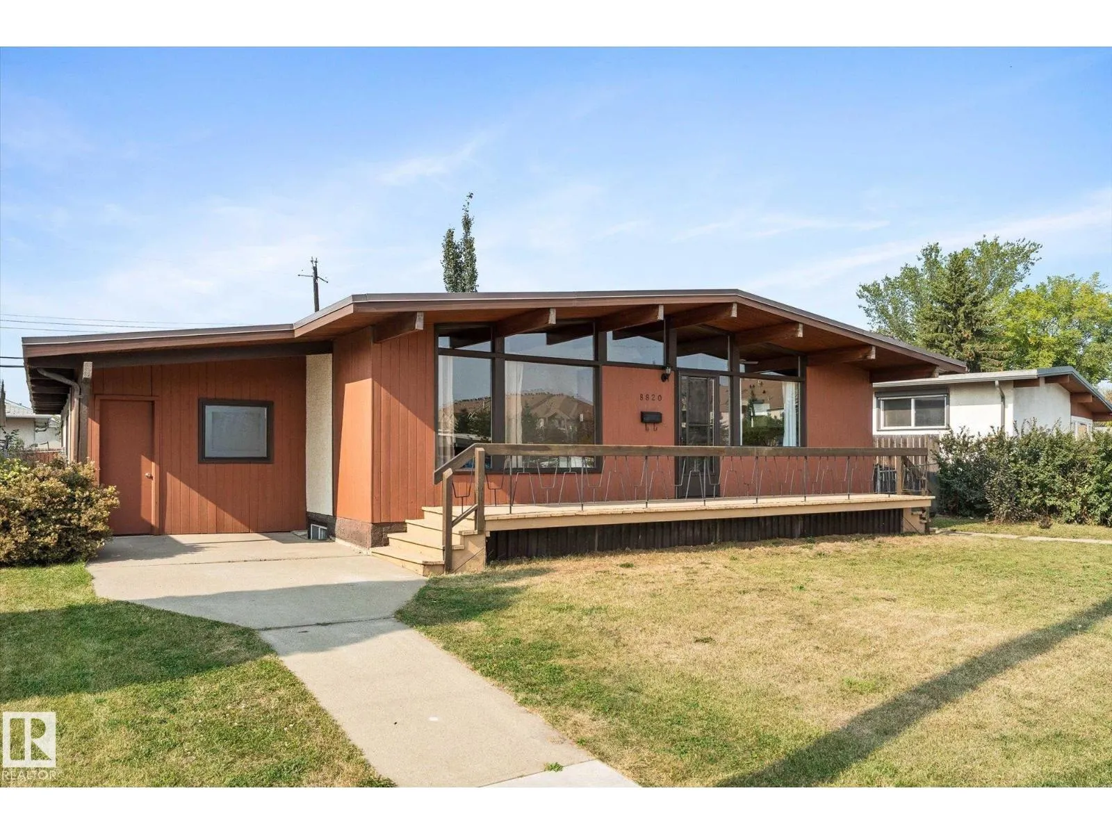 8820 MEADOWLARK RD NW