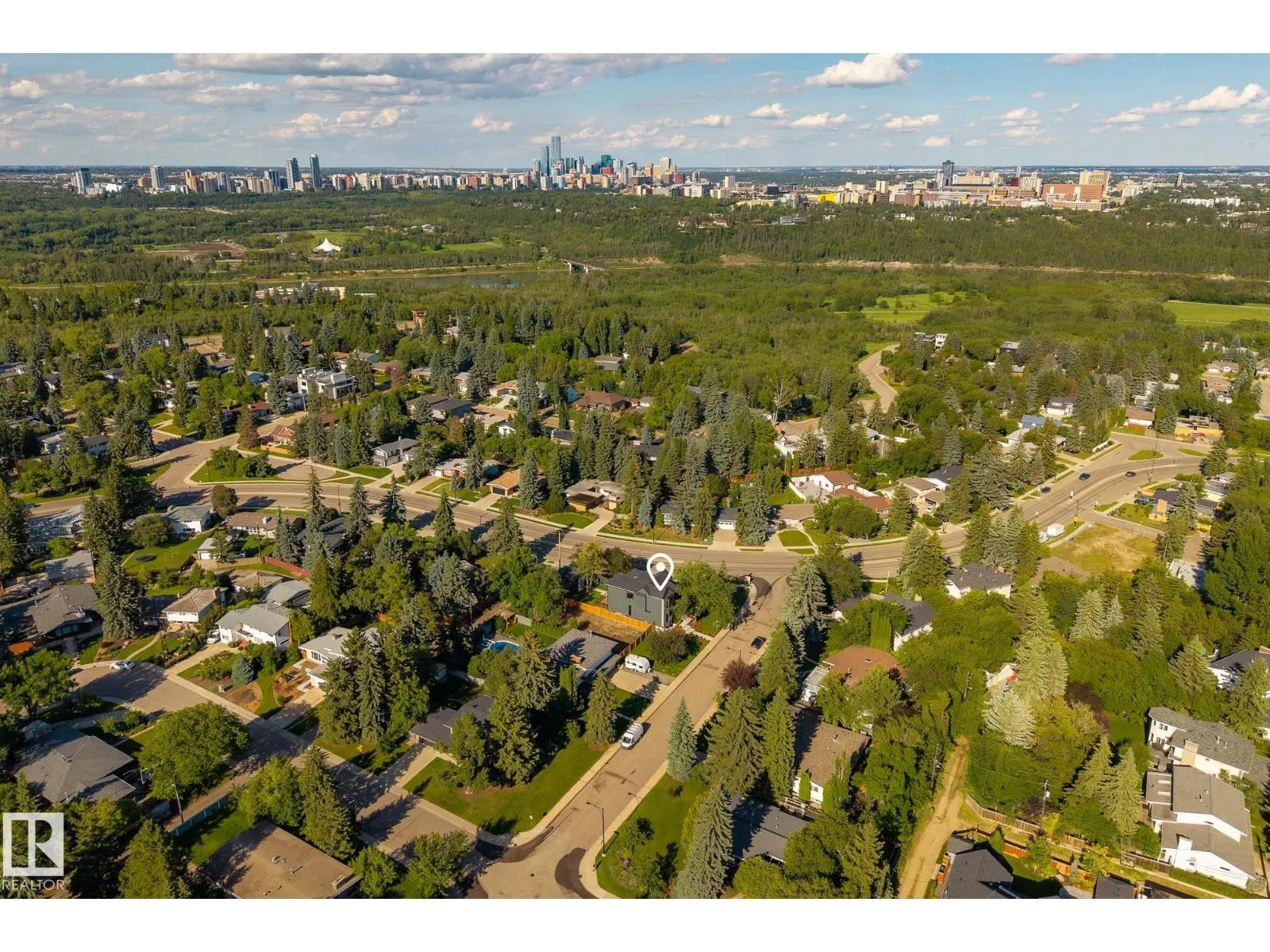 13804 85 AV NW
