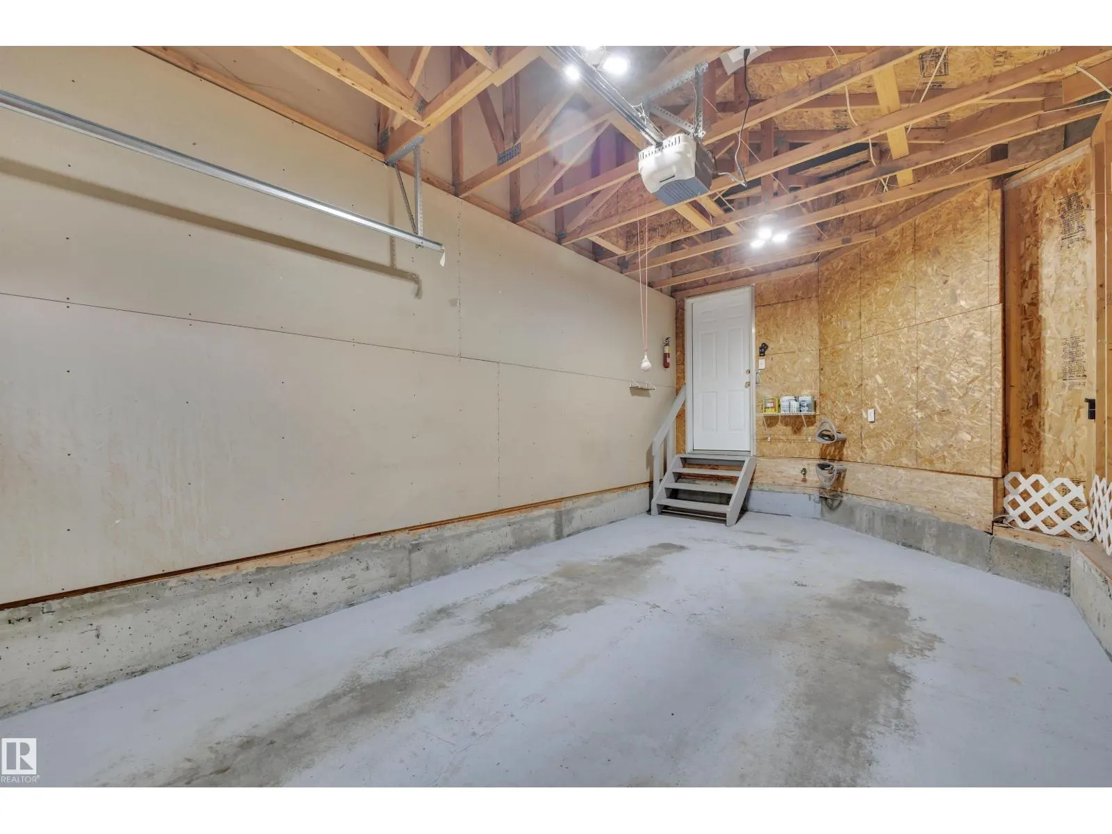 224 RAVINE VI