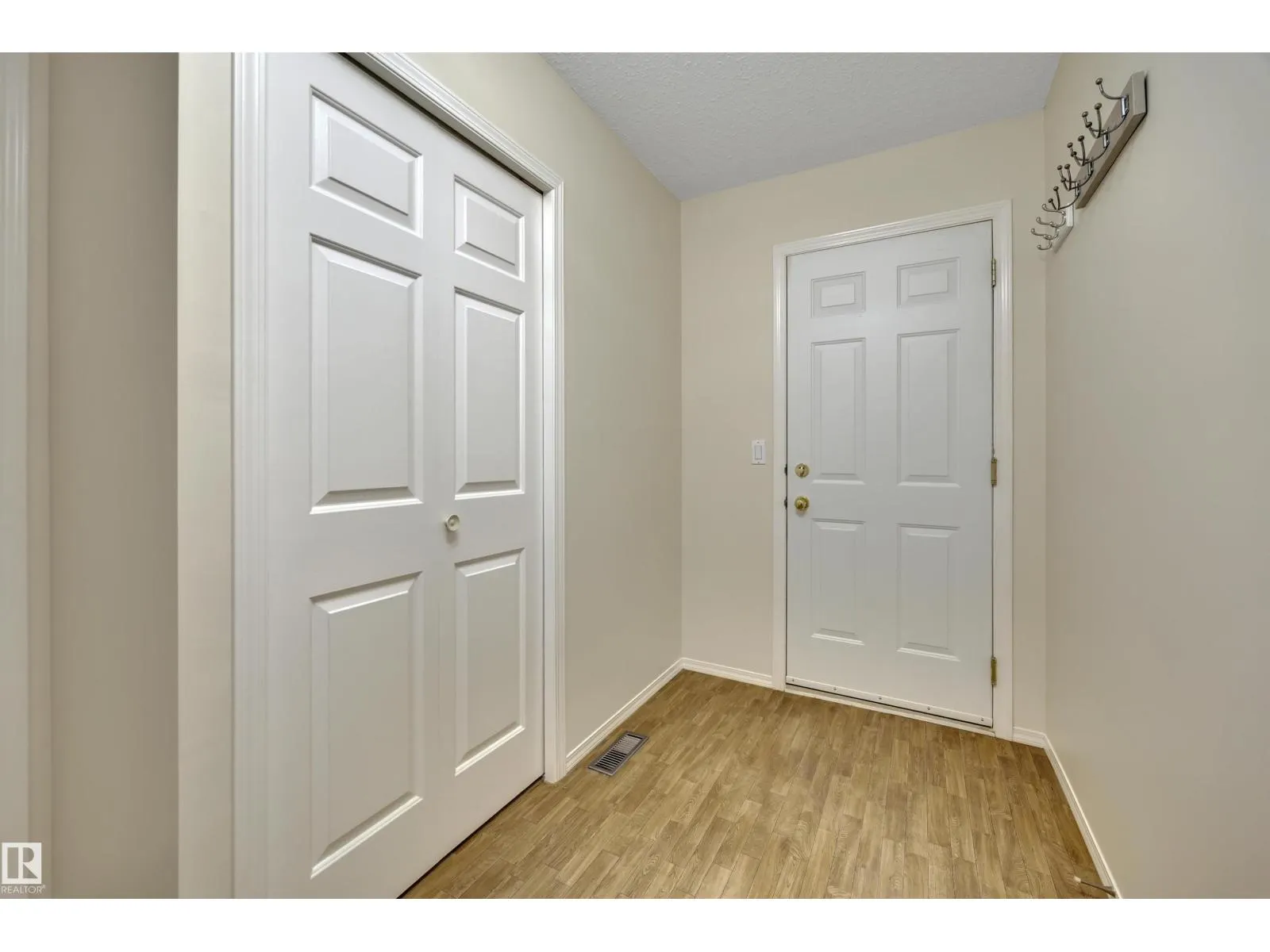 224 RAVINE VI