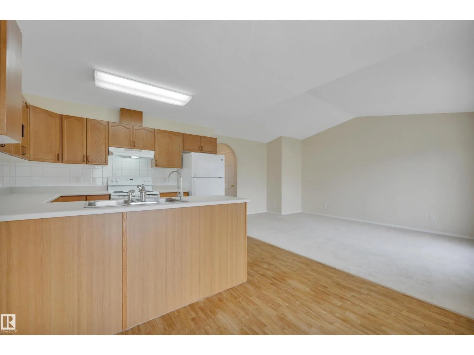 224 RAVINE VI
