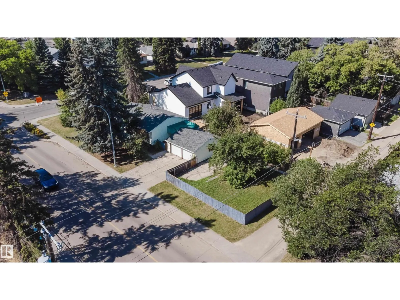 14632 95 AV NW