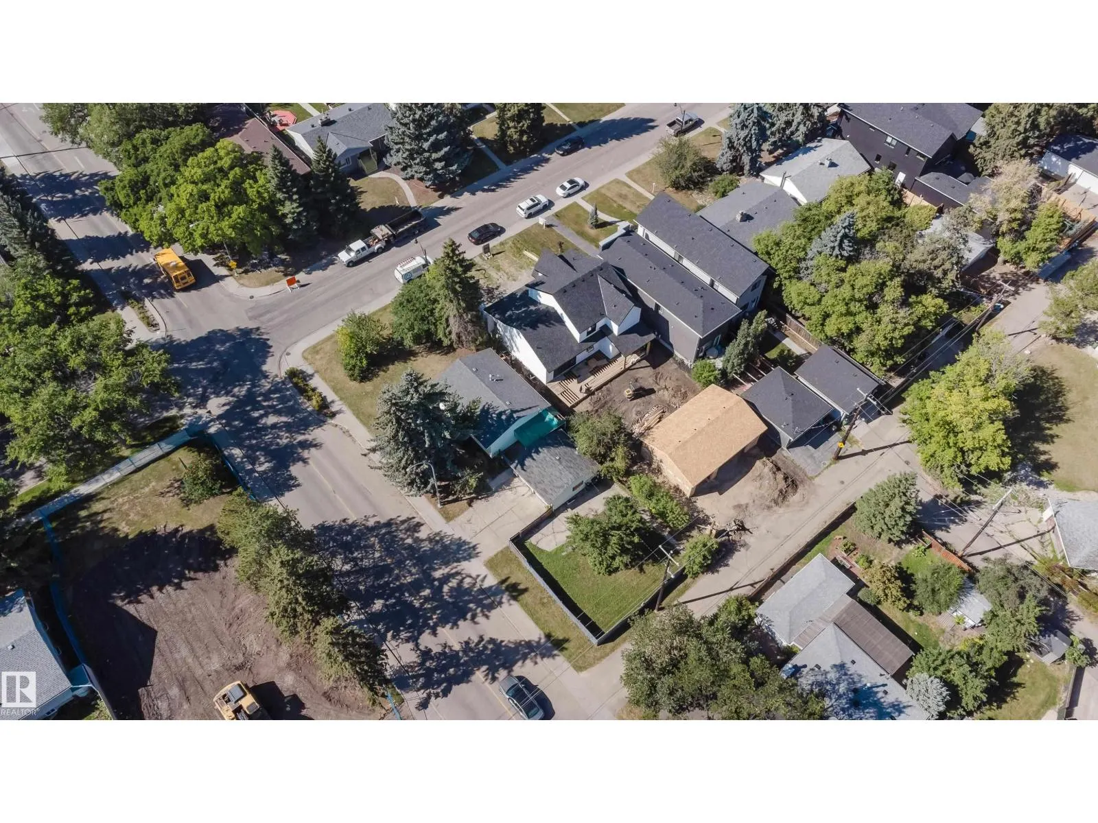 14632 95 AV NW