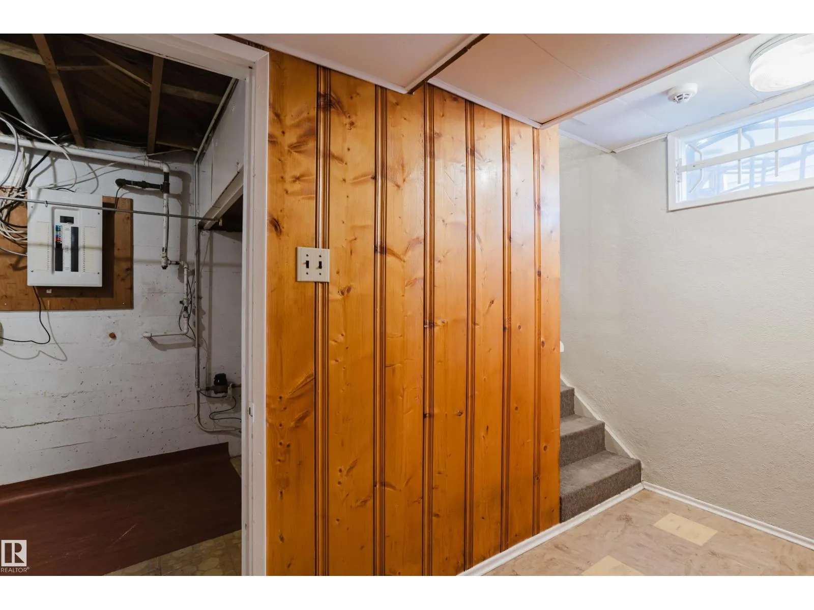 14632 95 AV NW