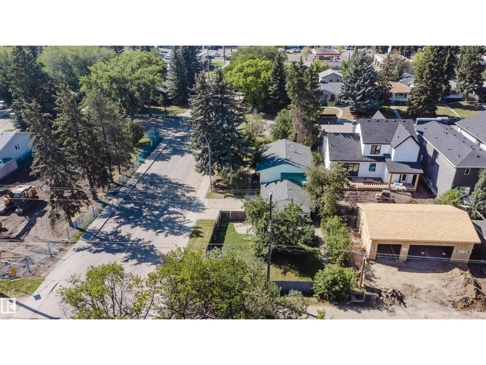 14632 95 AV NW