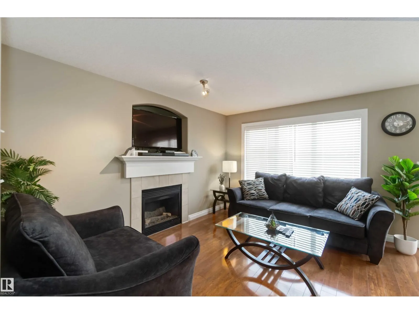 78 MERIDIAN LO