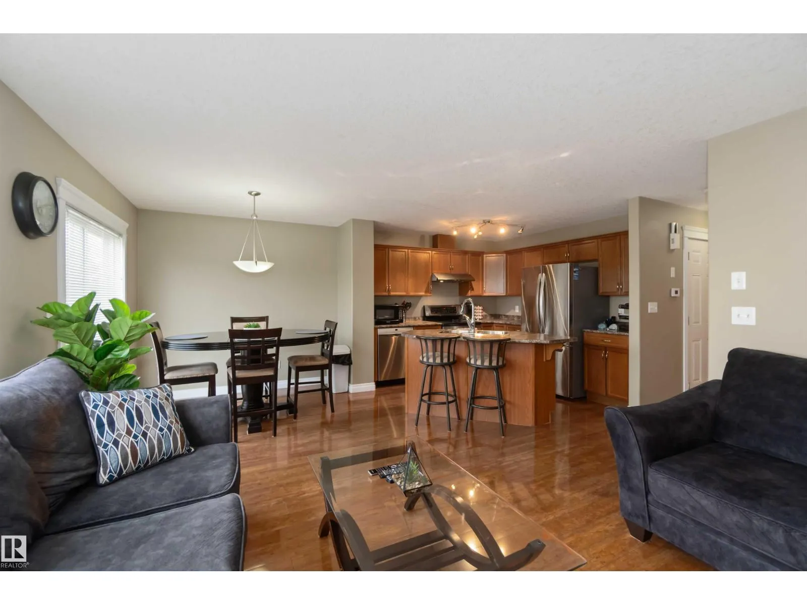 78 MERIDIAN LO