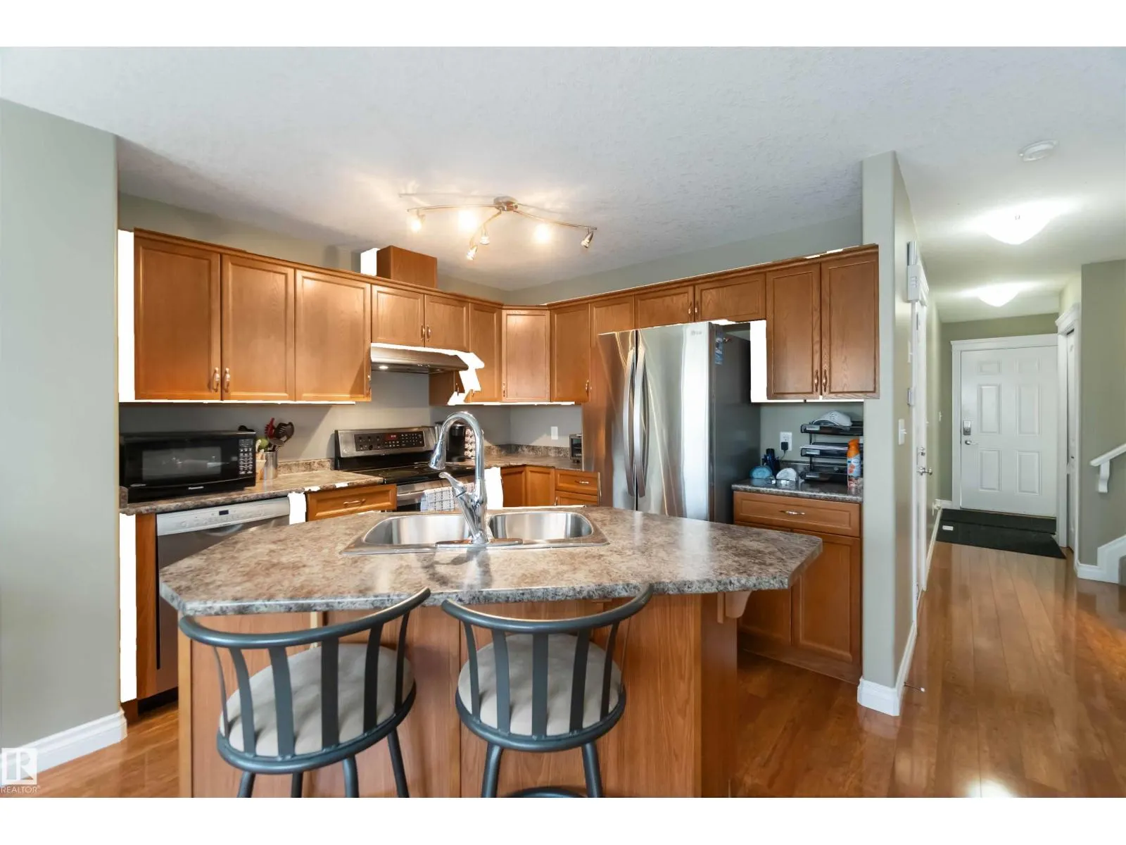 78 MERIDIAN LO