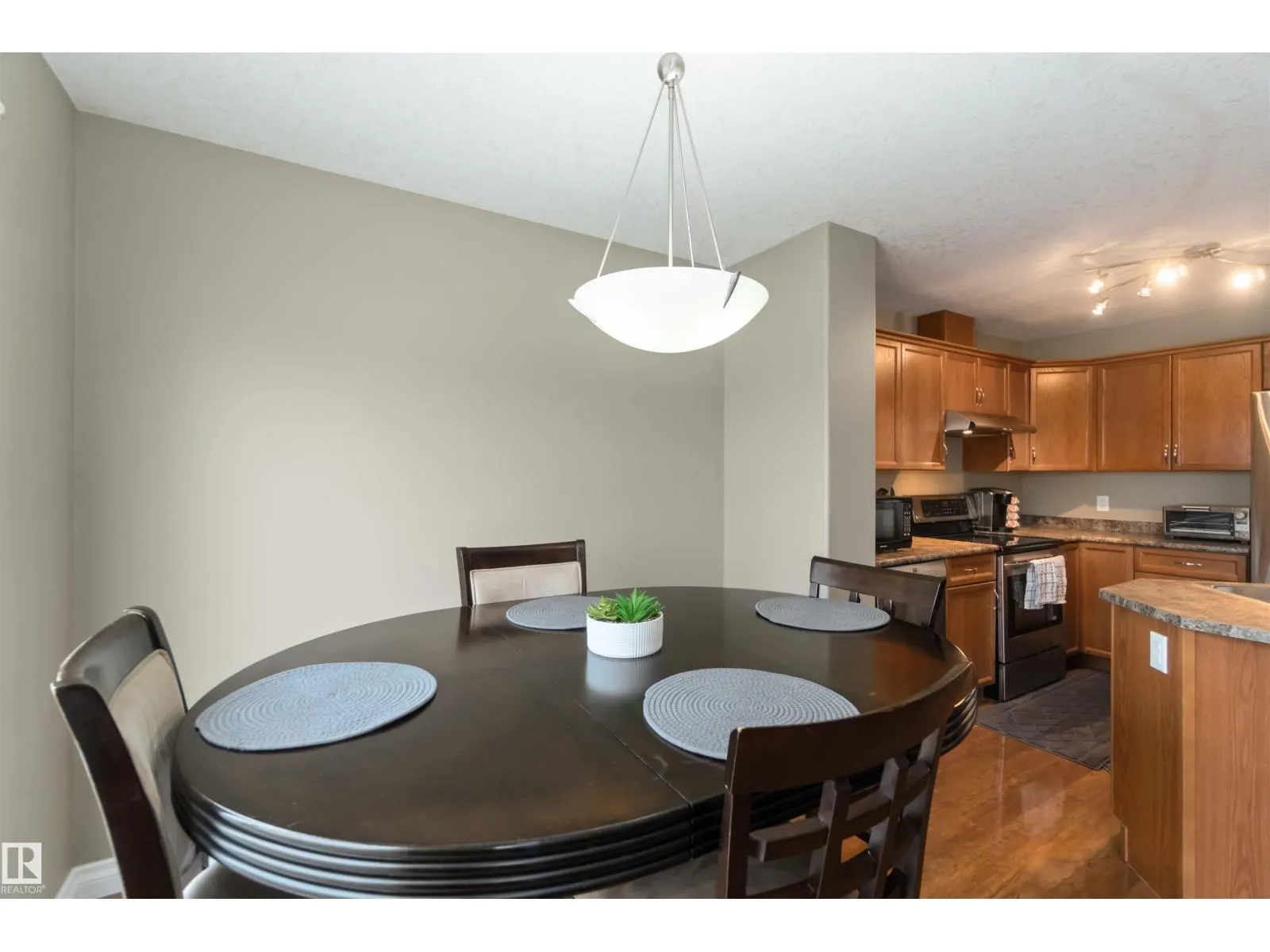78 MERIDIAN LO