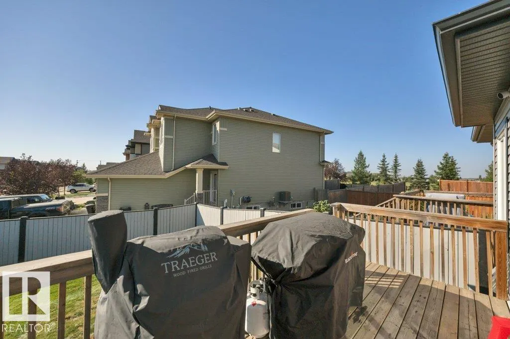 78 SANDALWOOD PL