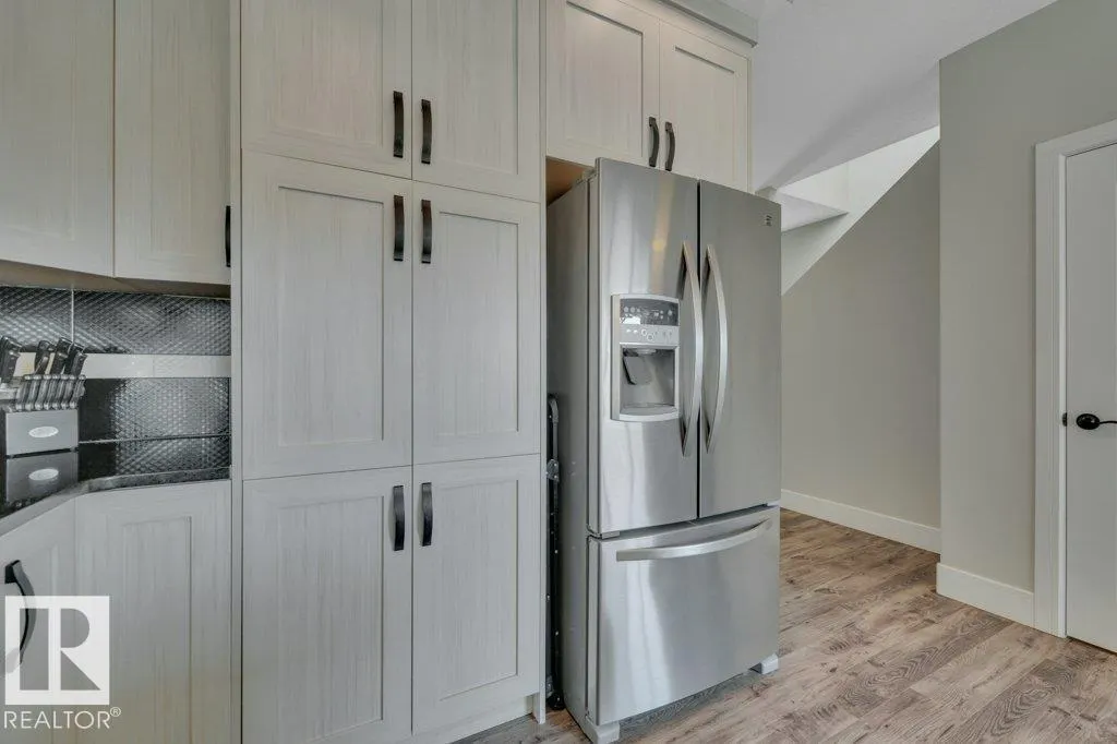 78 SANDALWOOD PL