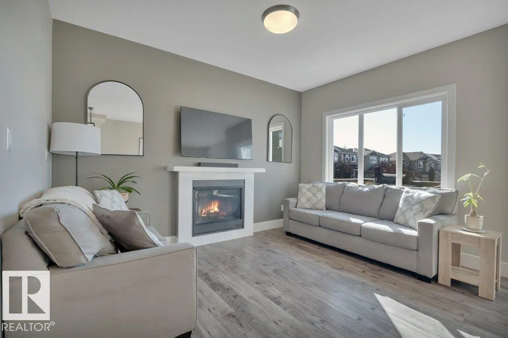 78 SANDALWOOD PL
