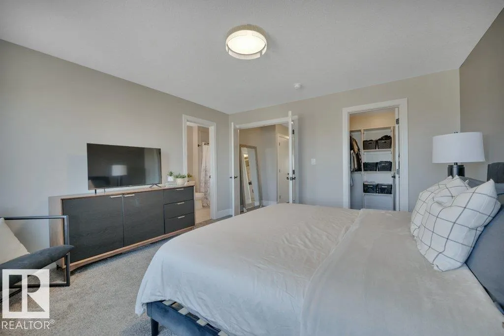 78 SANDALWOOD PL