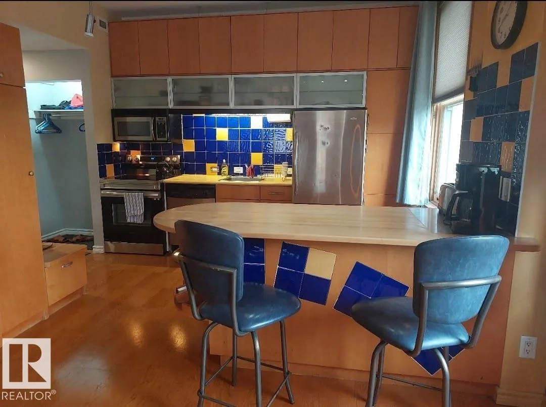 #307 10134 100 ST NW