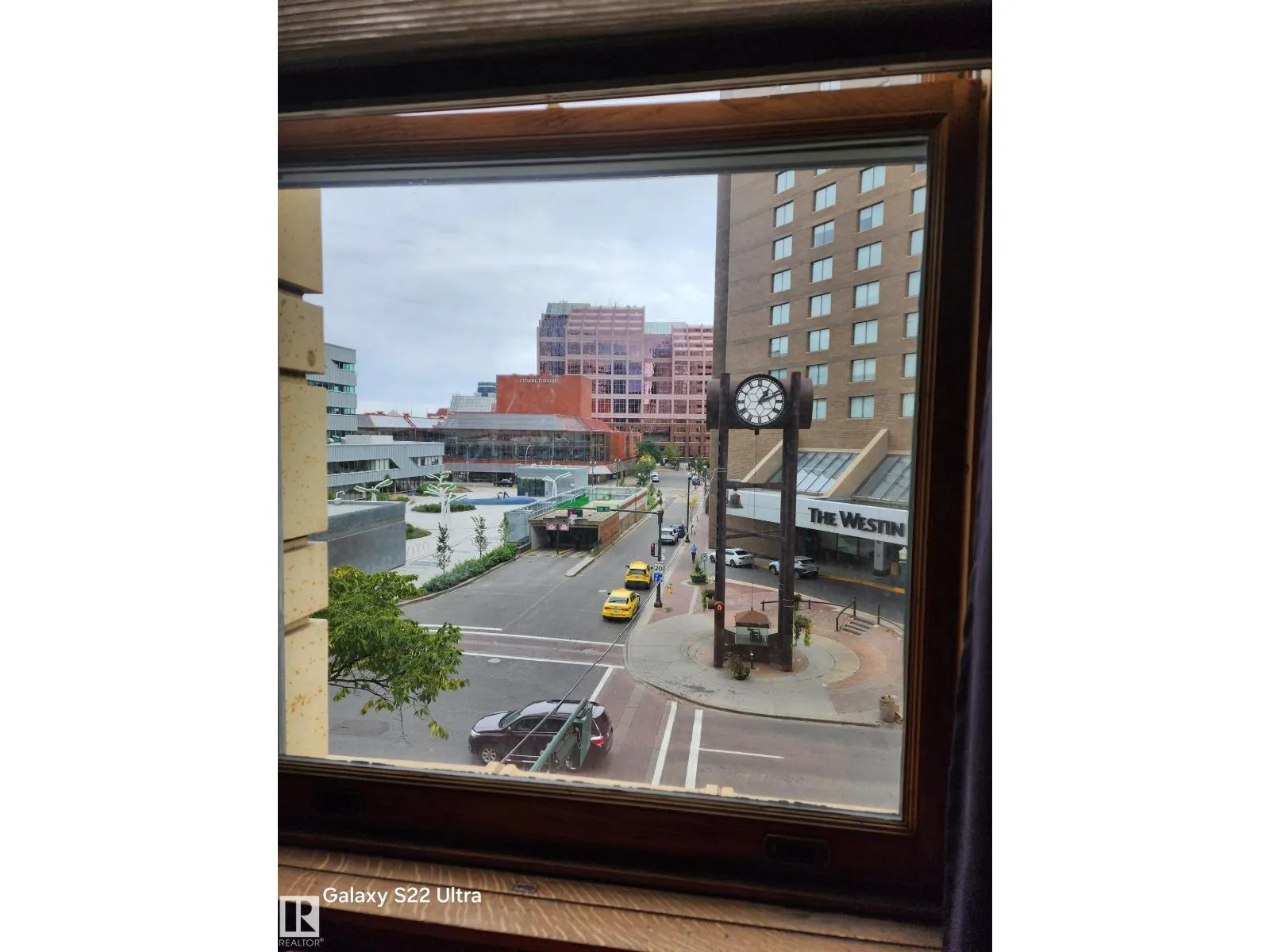 #307 10134 100 ST NW