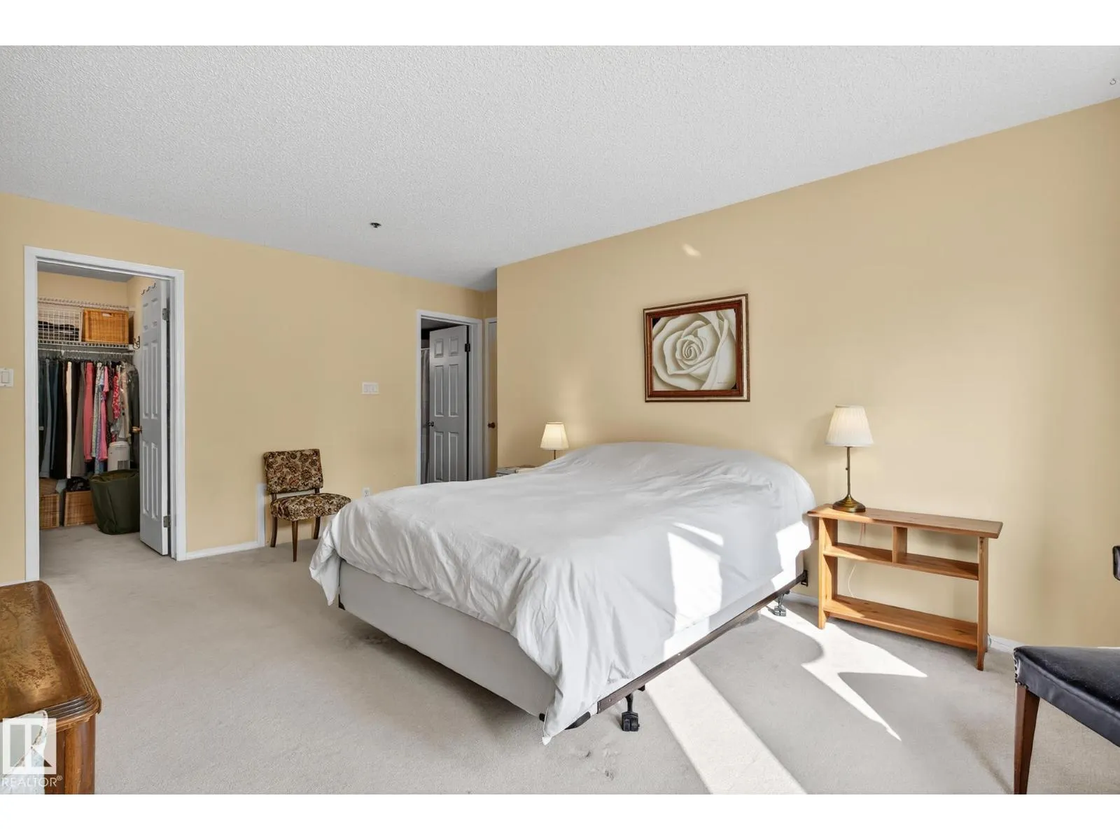 #305 10171 119 ST NW