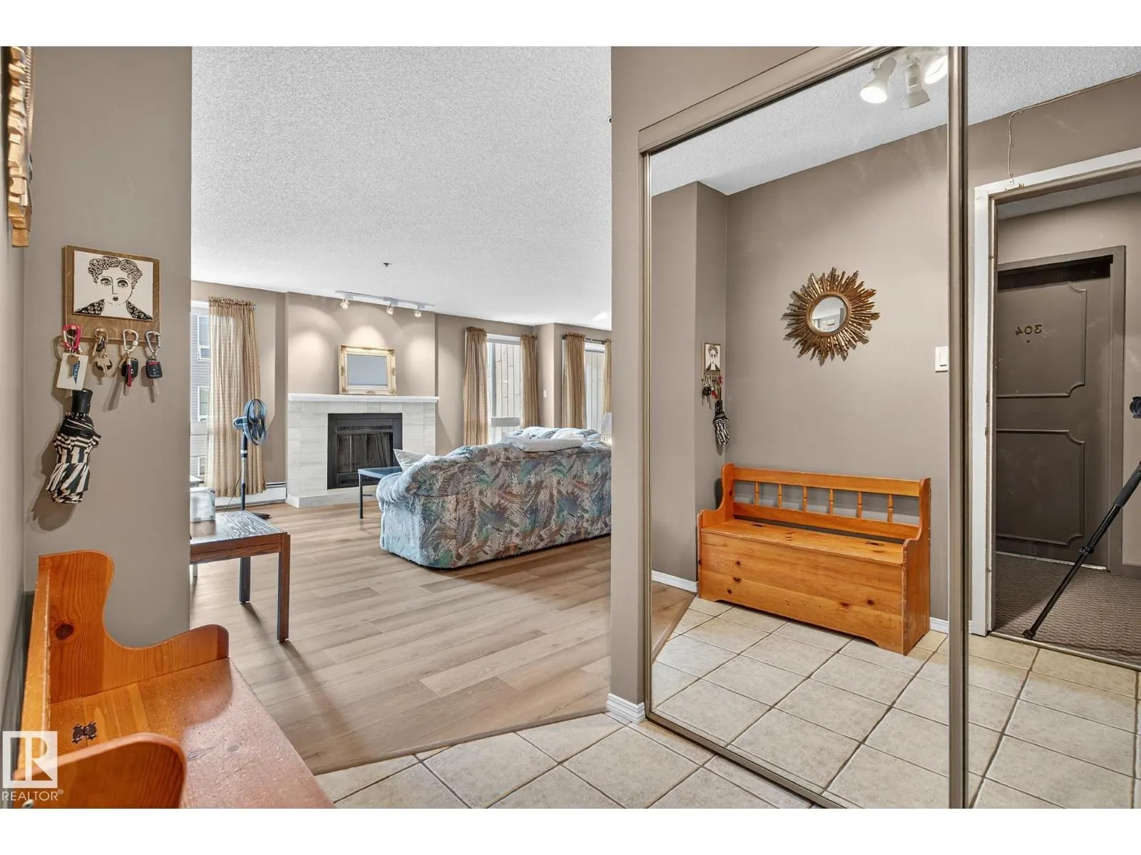 #305 10171 119 ST NW