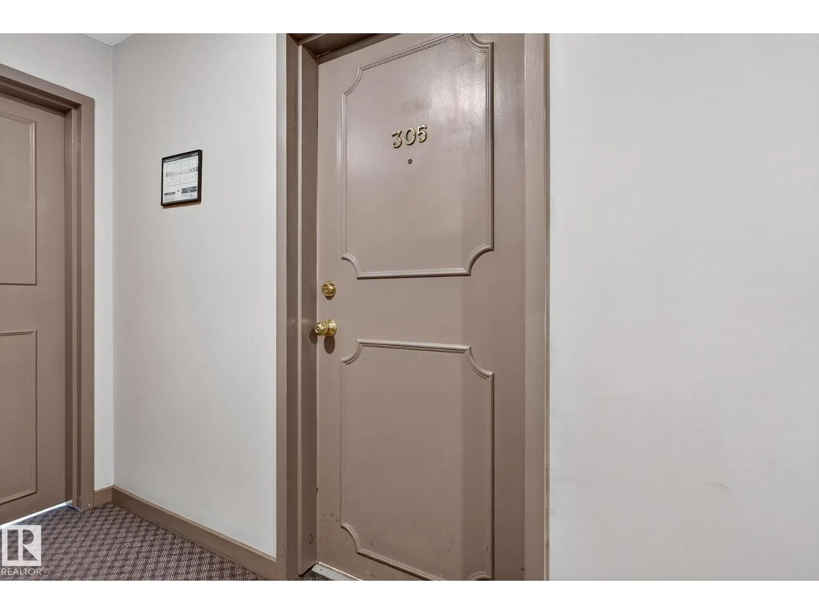 #305 10171 119 ST NW