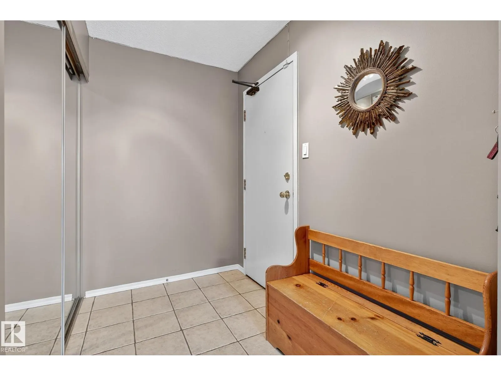 #305 10171 119 ST NW