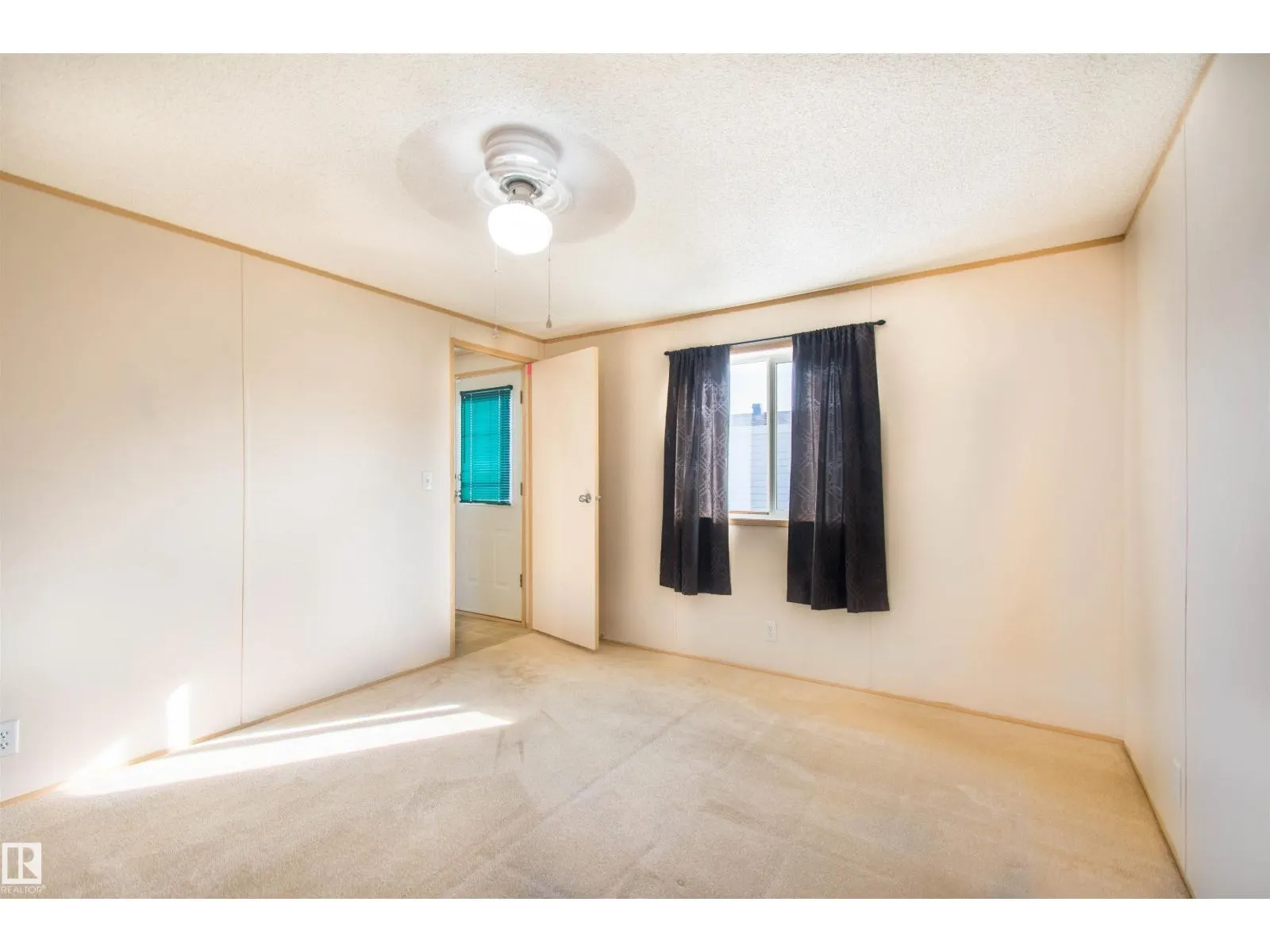 #87 12604 153 AV NW NW