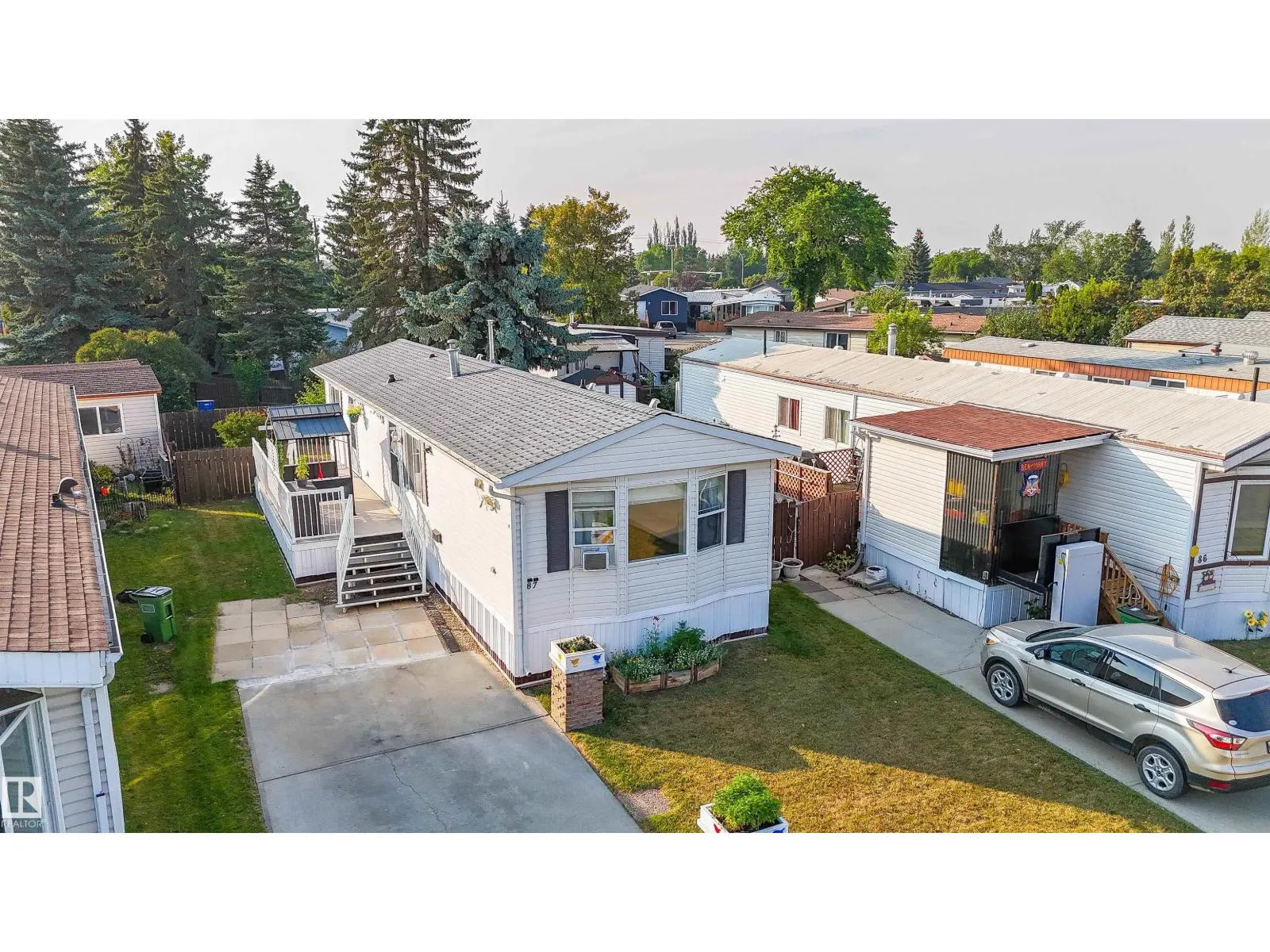 #87 12604 153 AV NW NW