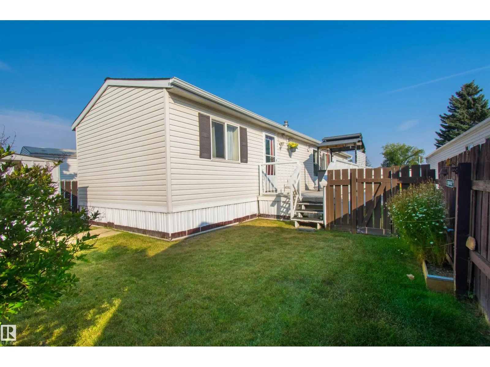 #87 12604 153 AV NW NW