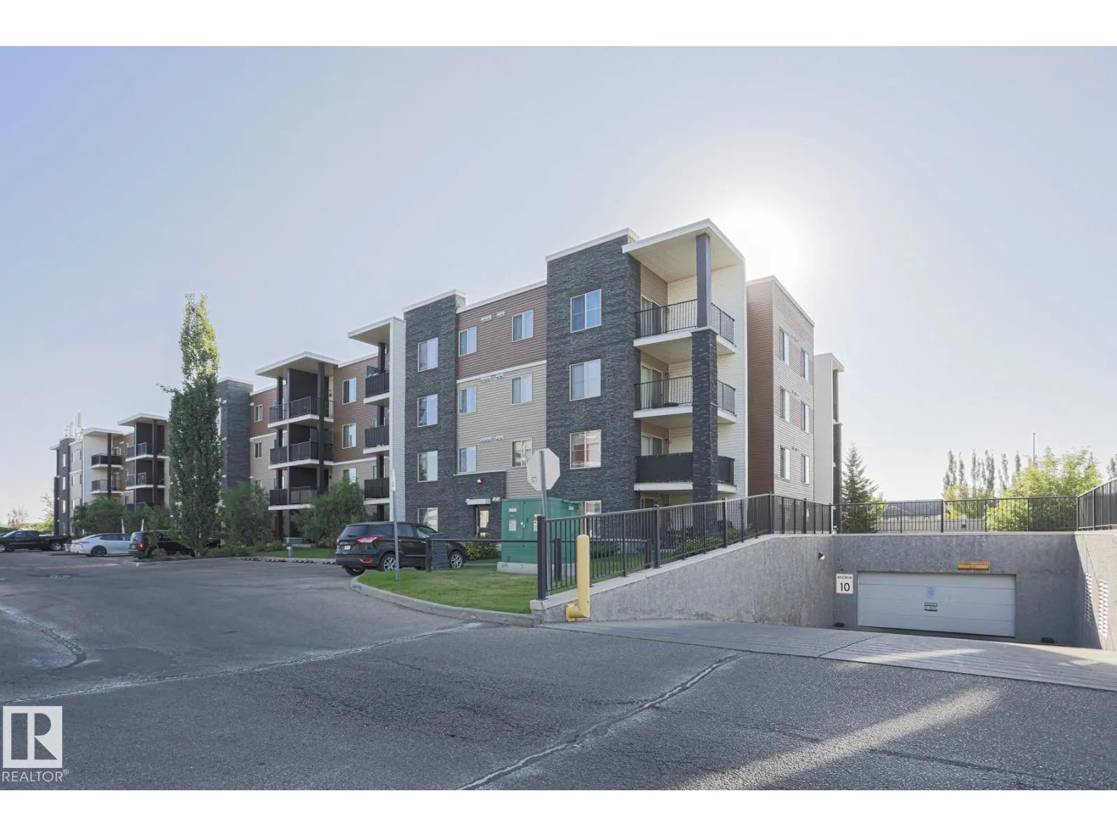 #314 11808 22 AV SW SW