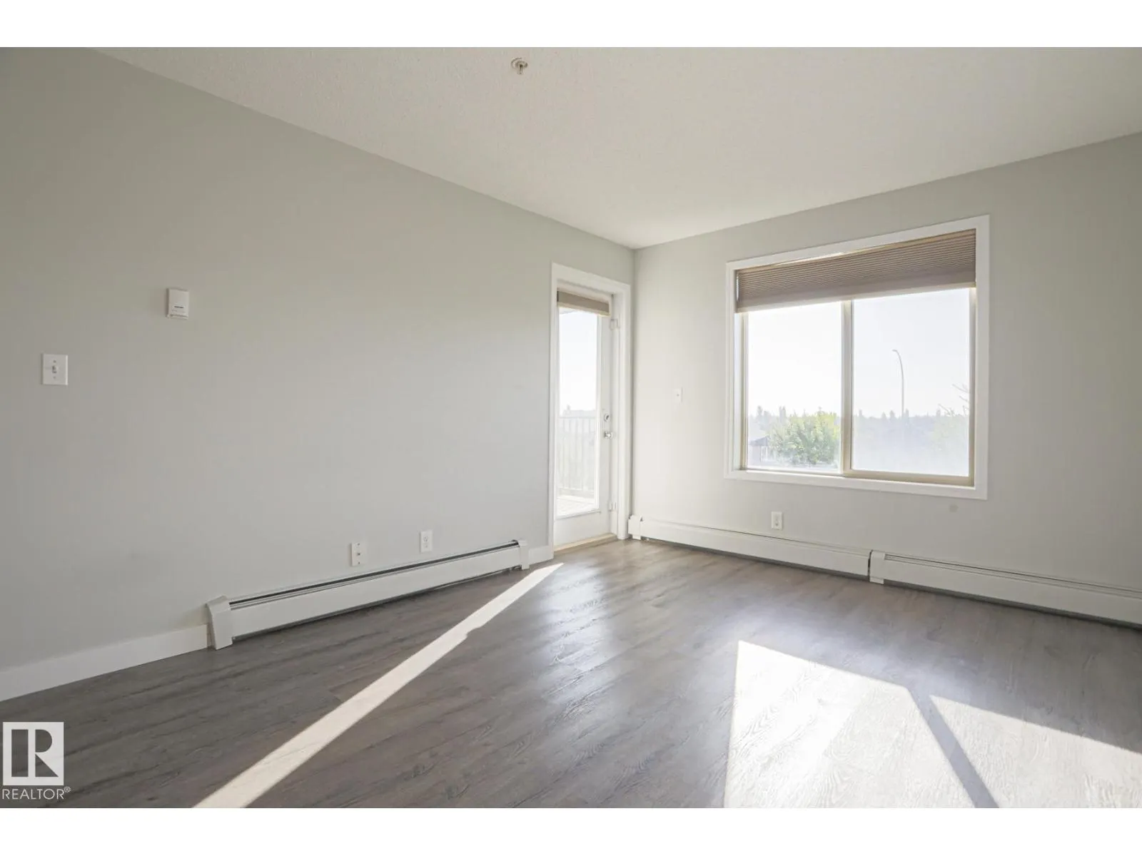 #314 11808 22 AV SW SW