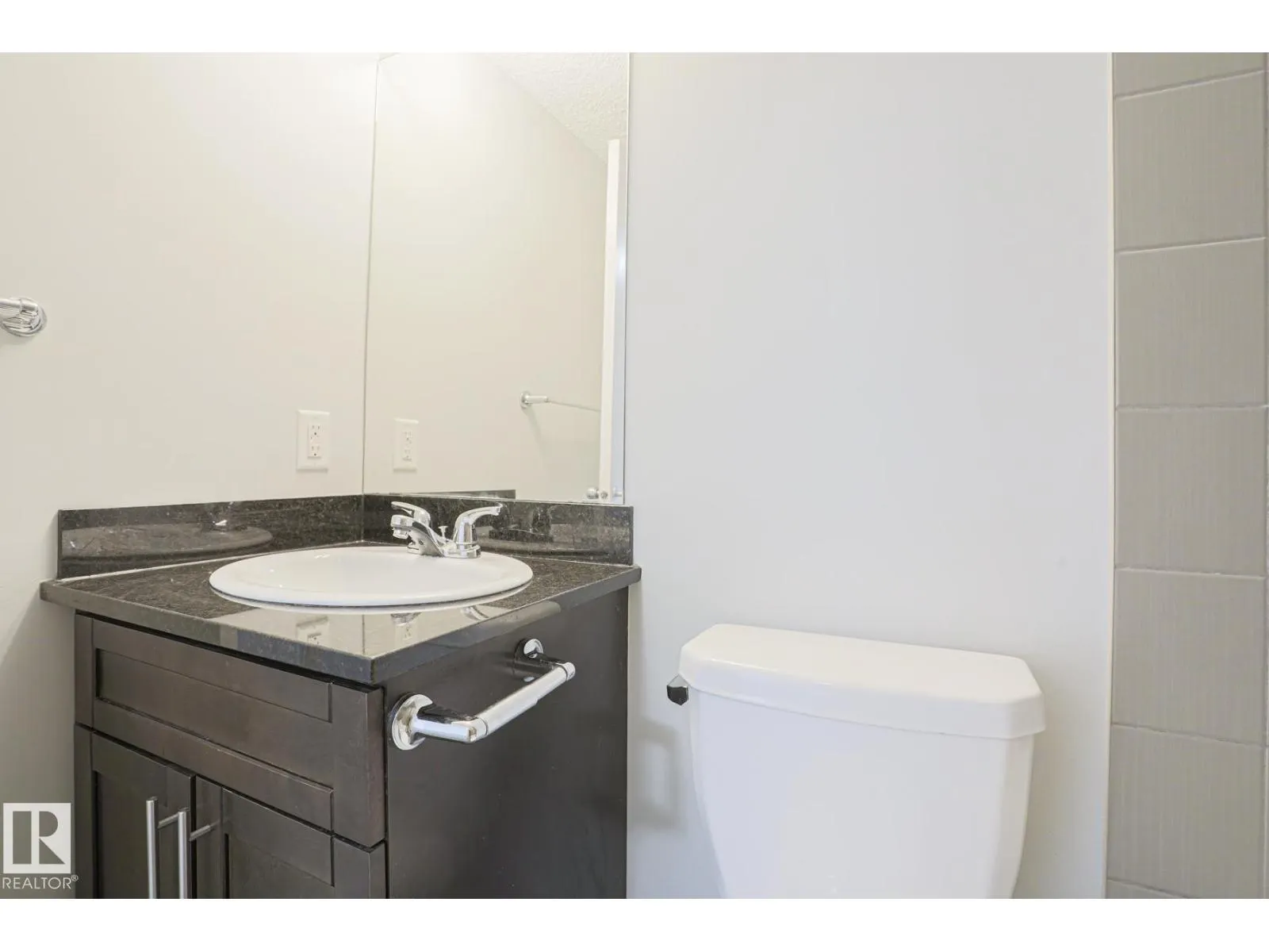 #314 11808 22 AV SW SW