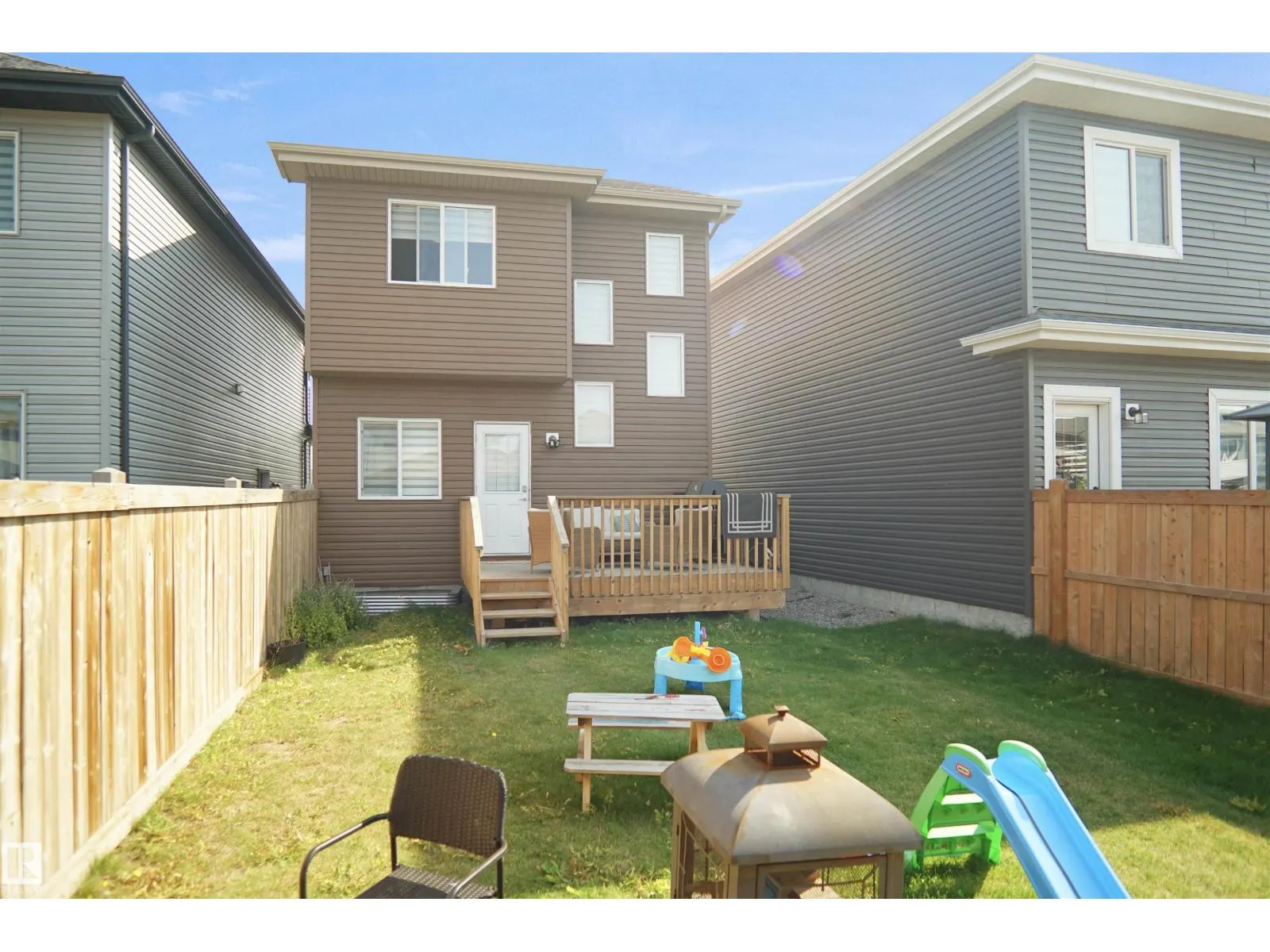 17916 62 ST NW