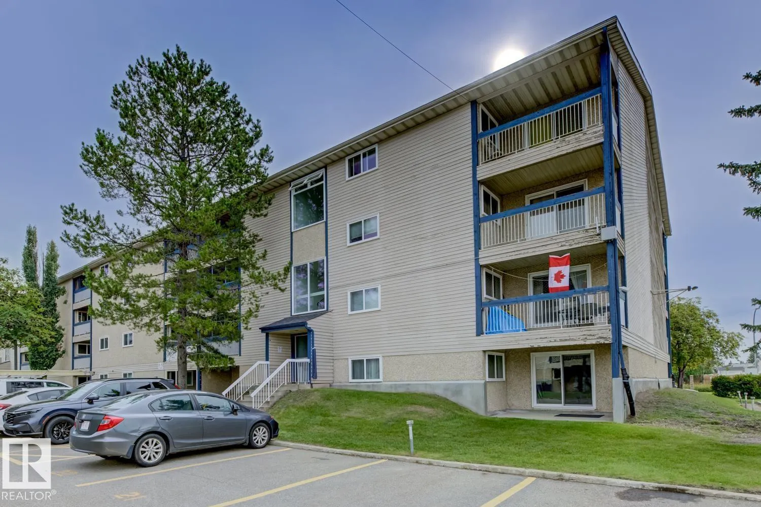 #214 2620 MILL WOODS E NW