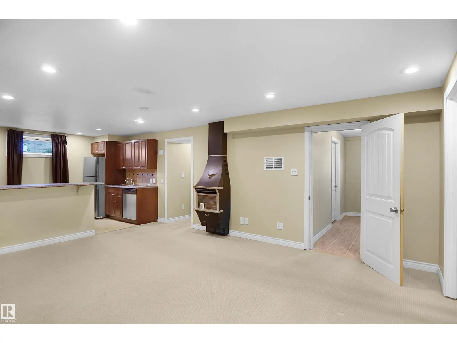 12815 79 ST NW