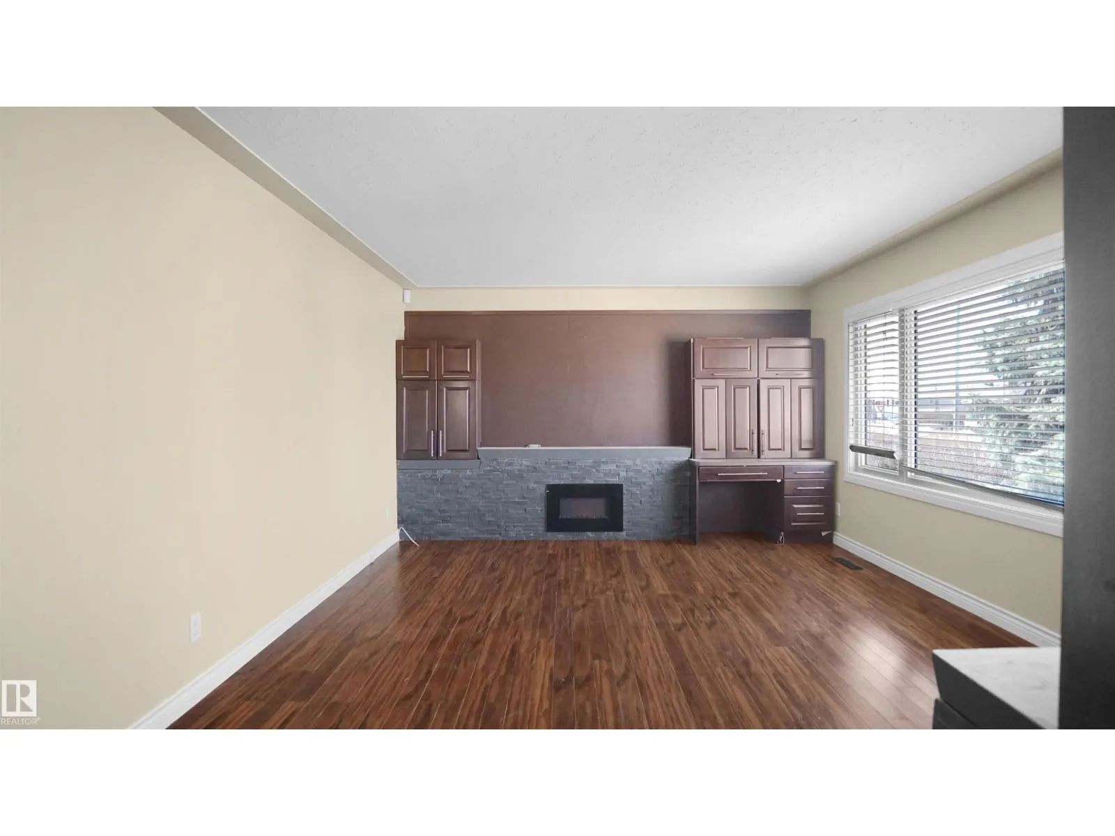 12815 79 ST NW