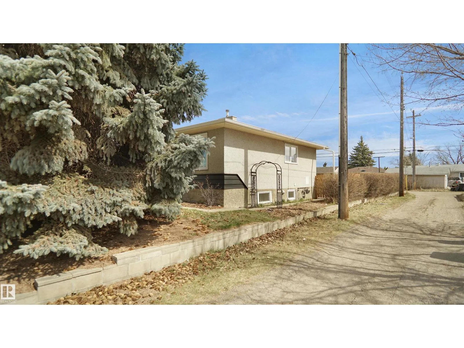 12815 79 ST NW