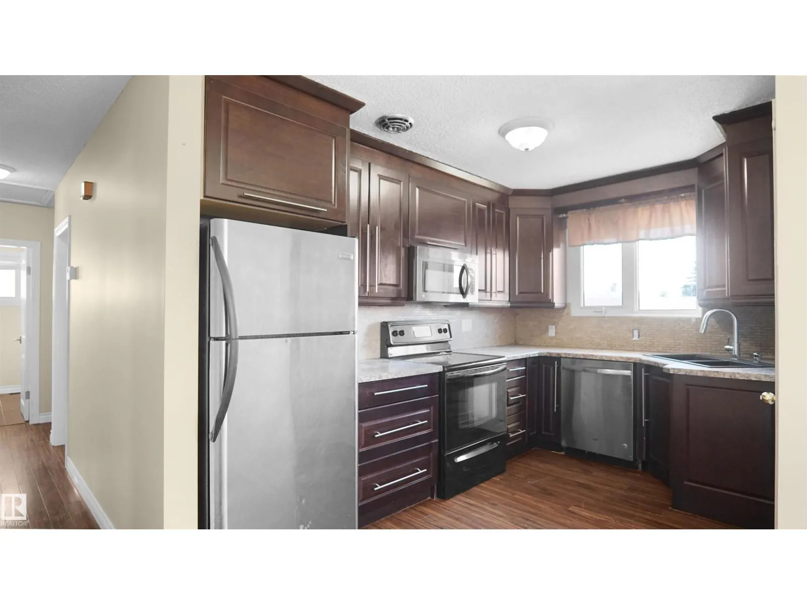 12815 79 ST NW
