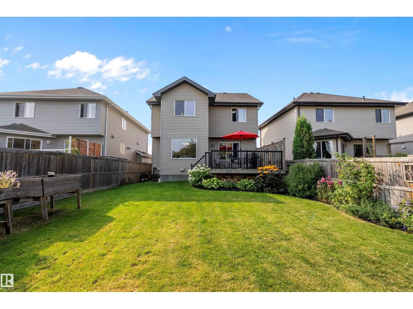 84 SELKIRK PL