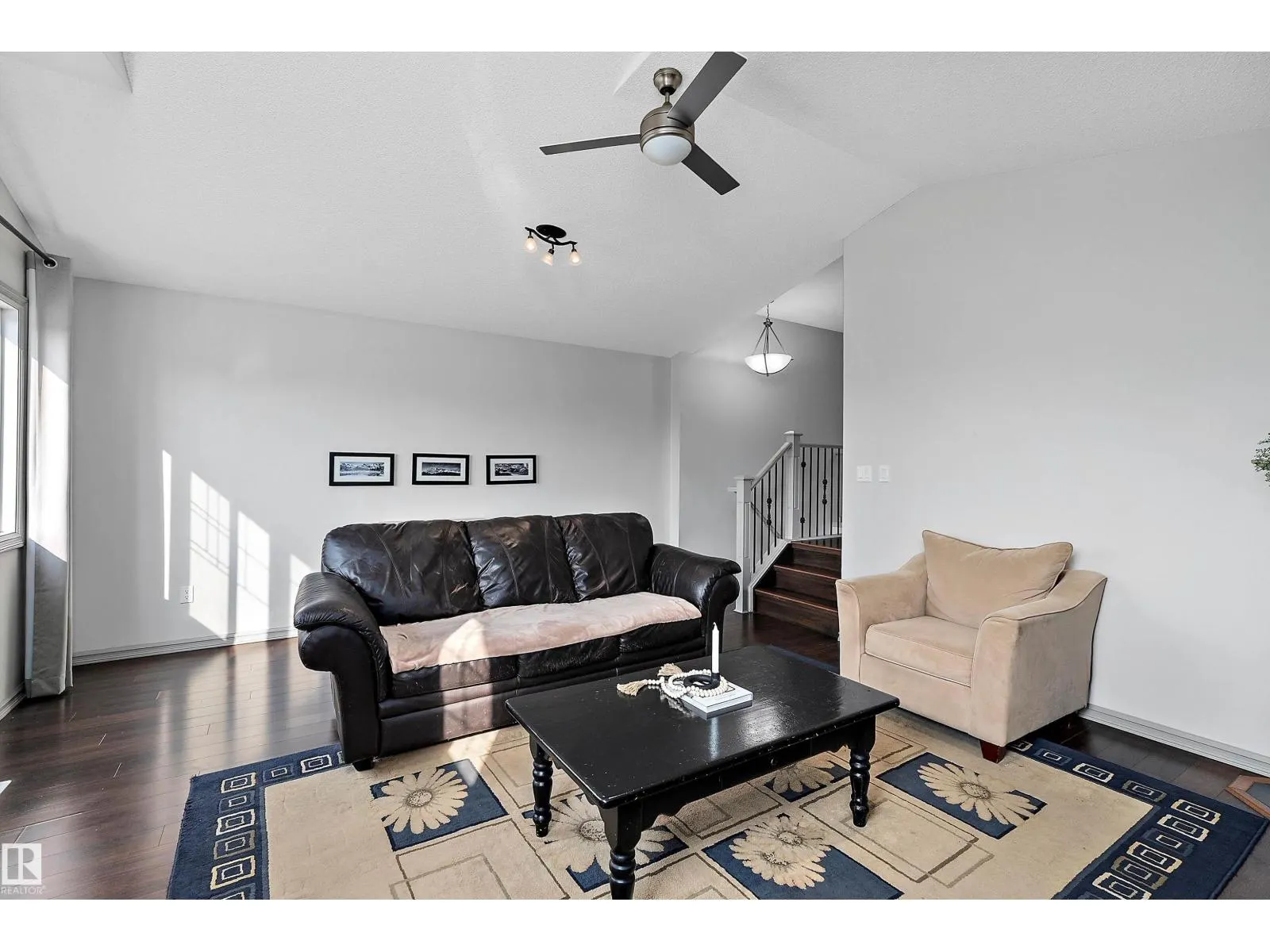 84 SELKIRK PL