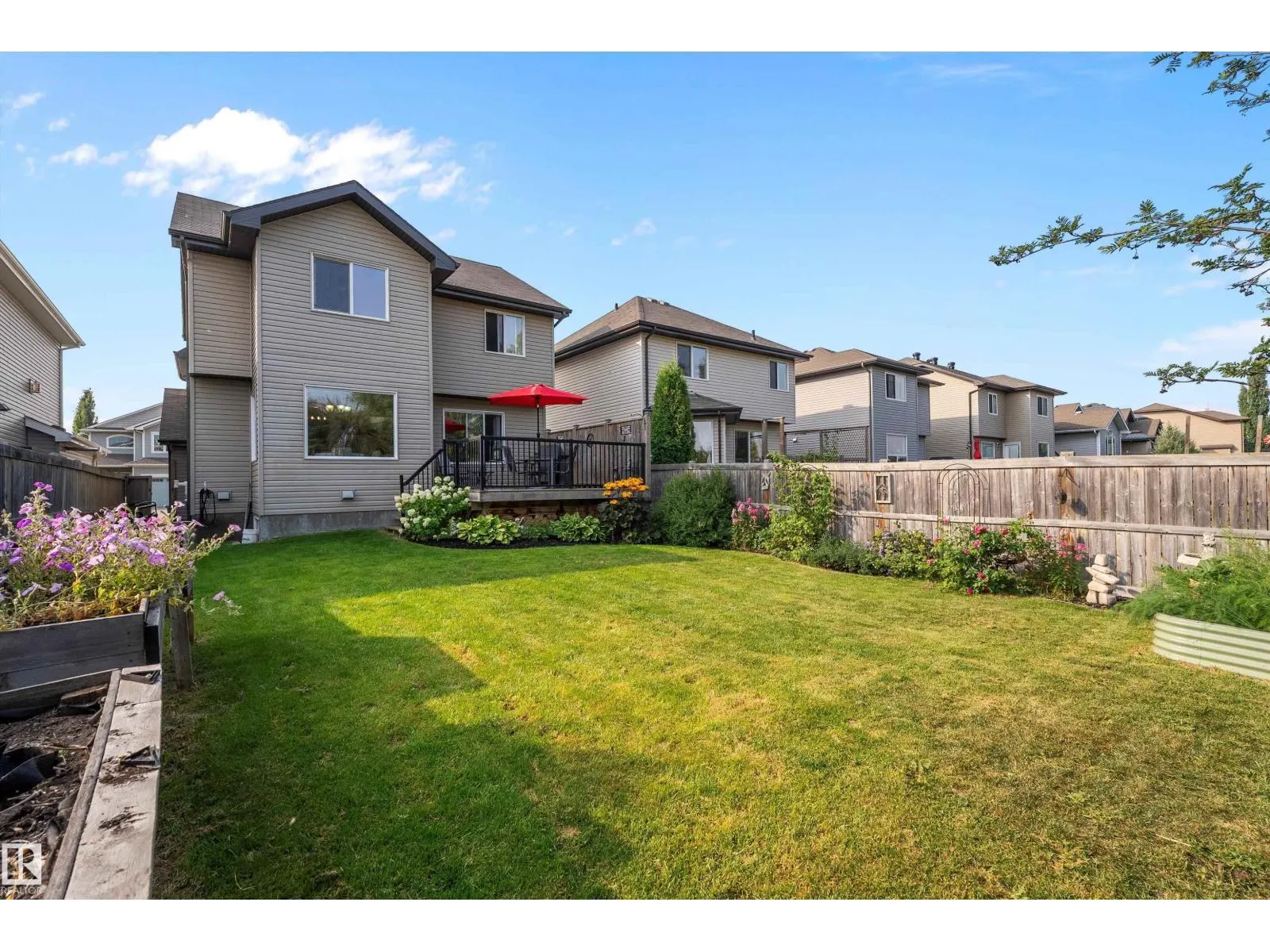 84 SELKIRK PL