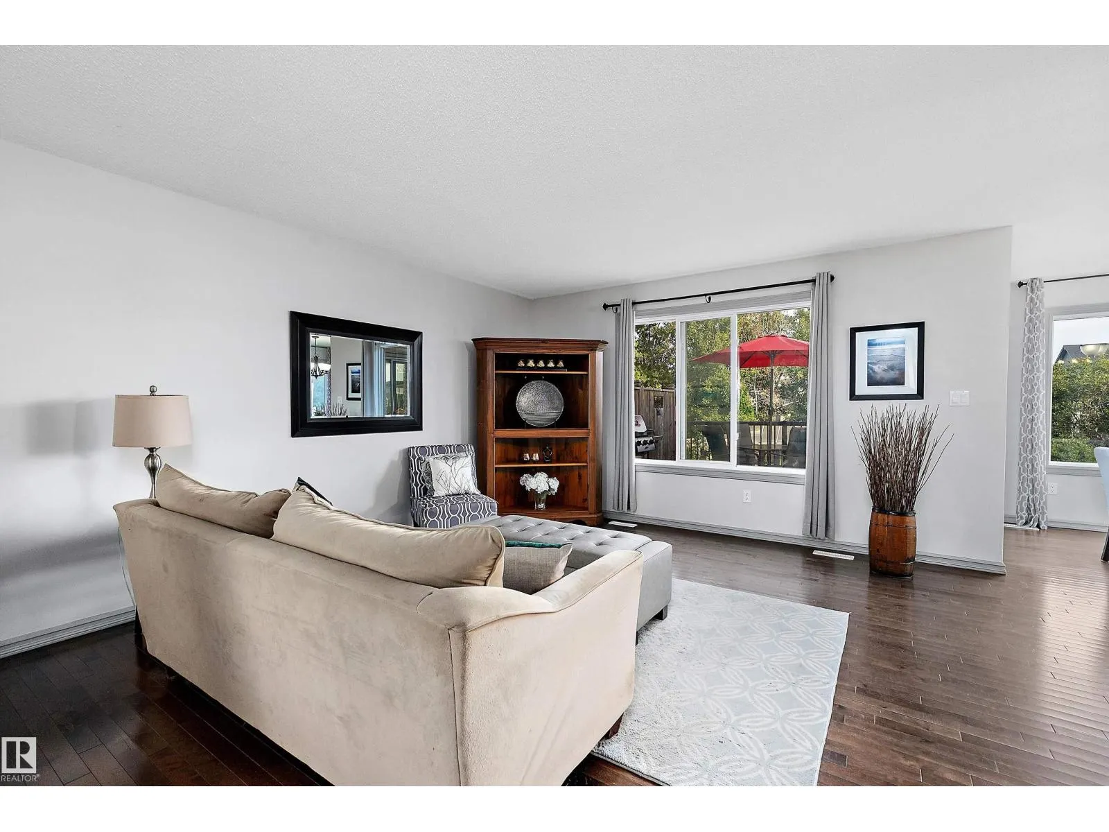 84 SELKIRK PL