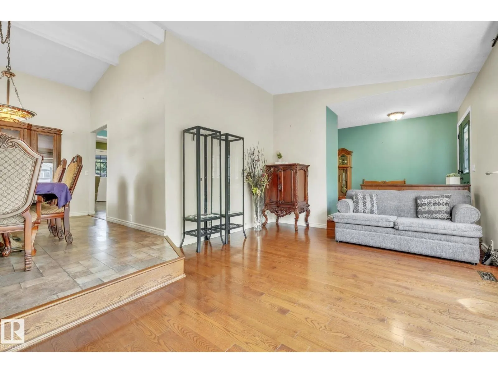 25 BEAVERBROOK CR