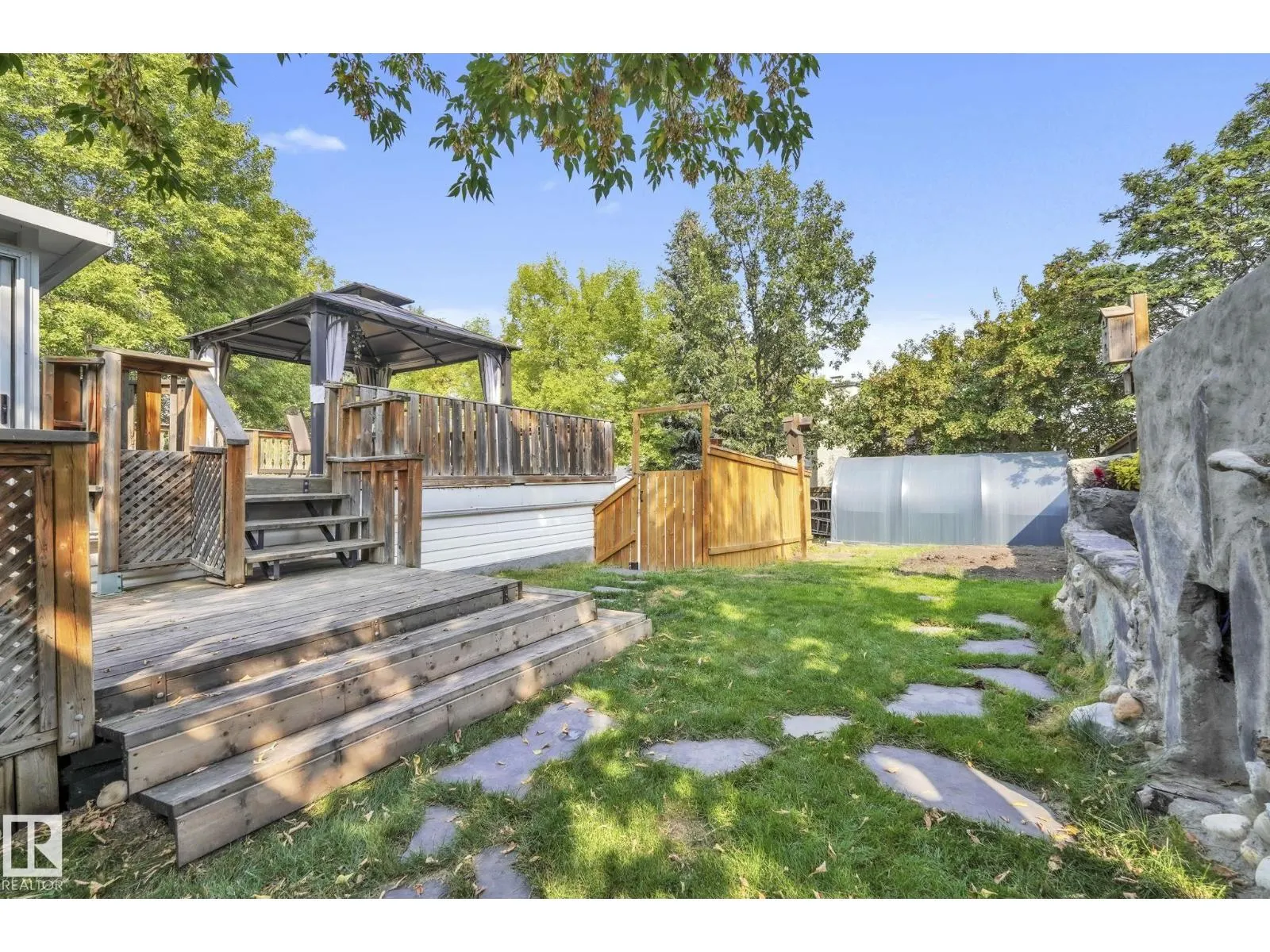 25 BEAVERBROOK CR