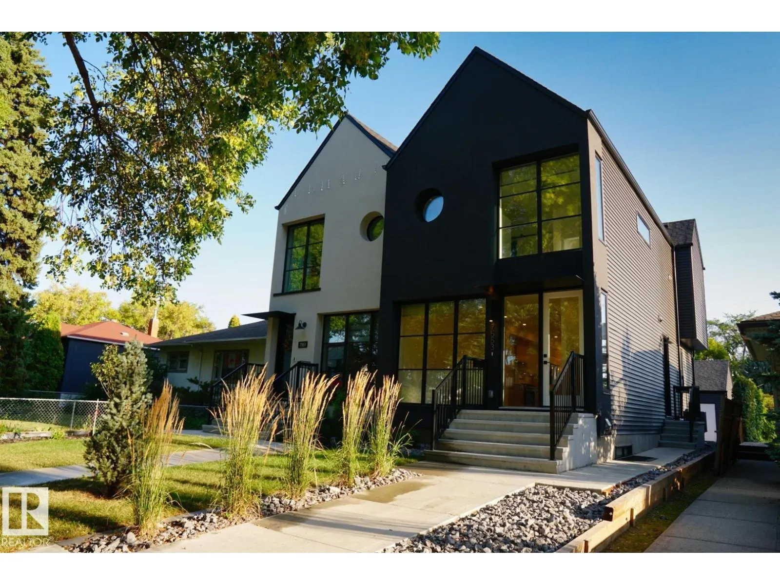 7553 81 AV NW