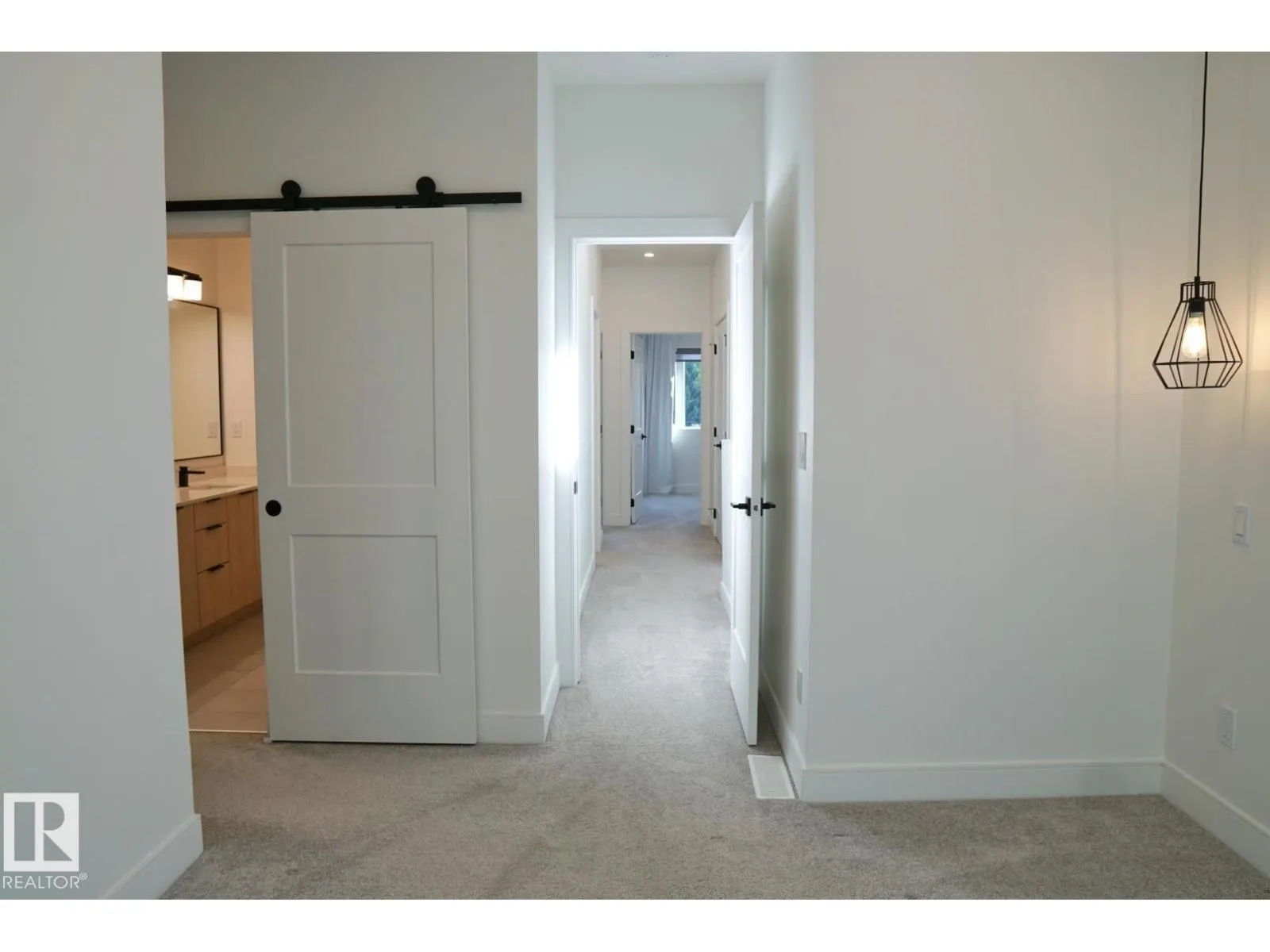 7553 81 AV NW
