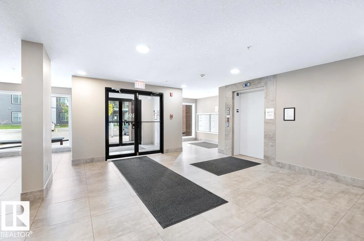 #215 394 WINDERMERE RD NW