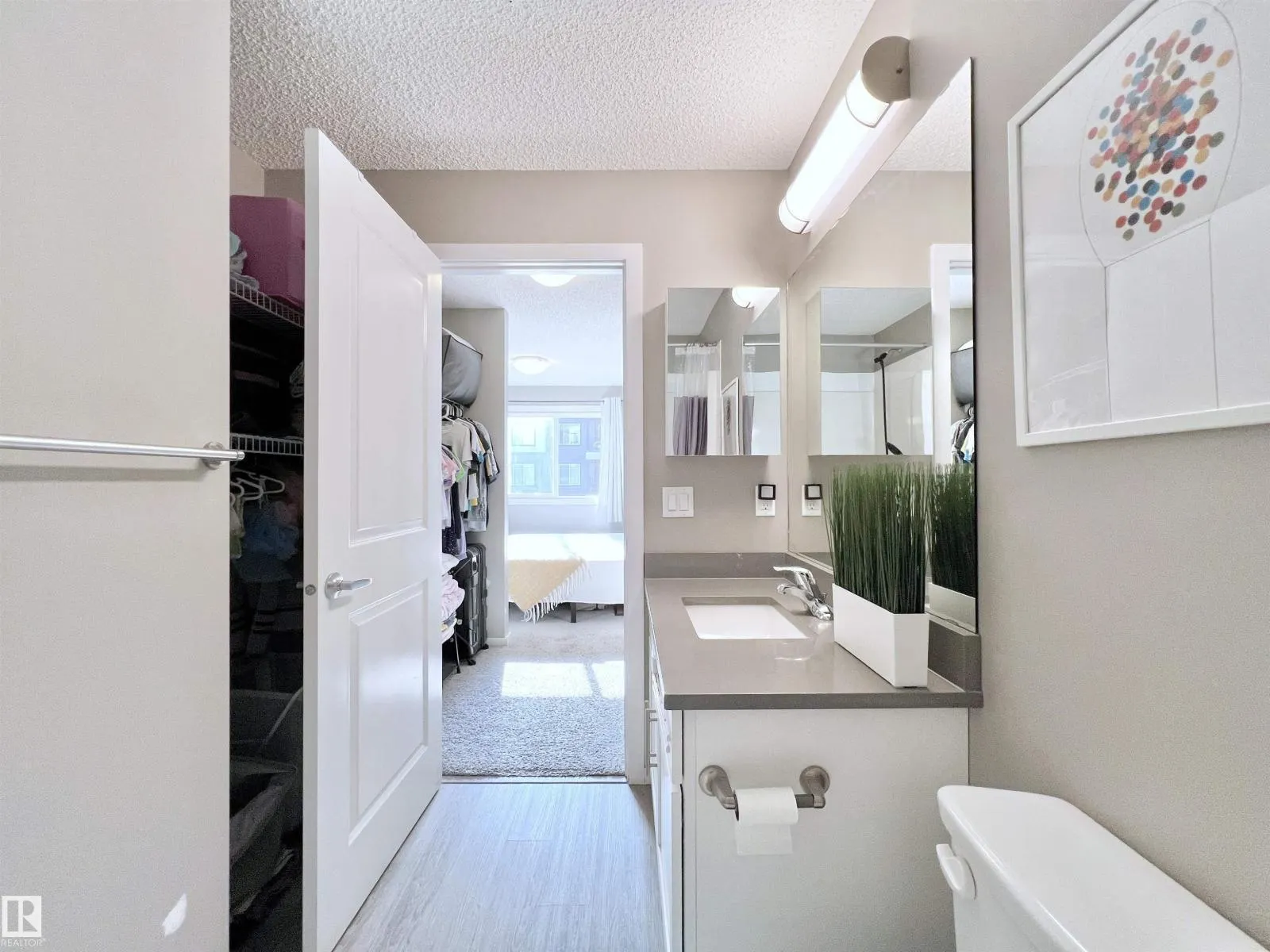 #215 394 WINDERMERE RD NW