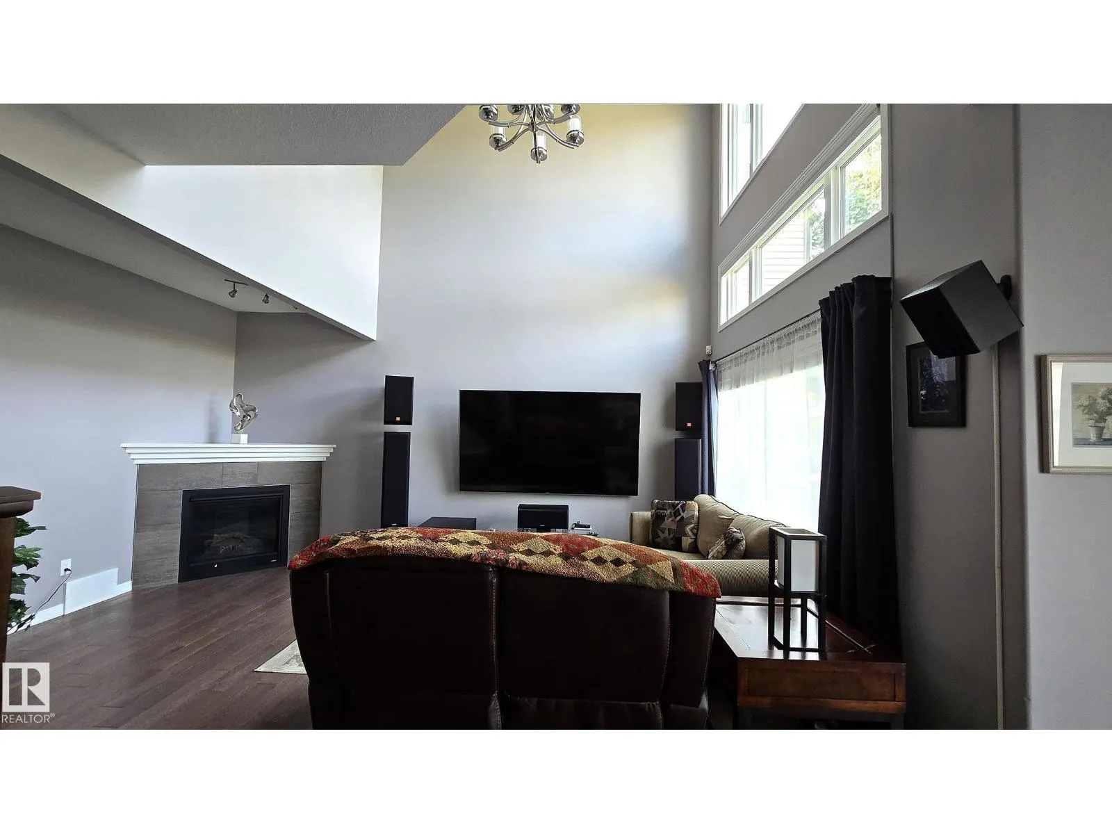 1325 ADAMSON DR SW