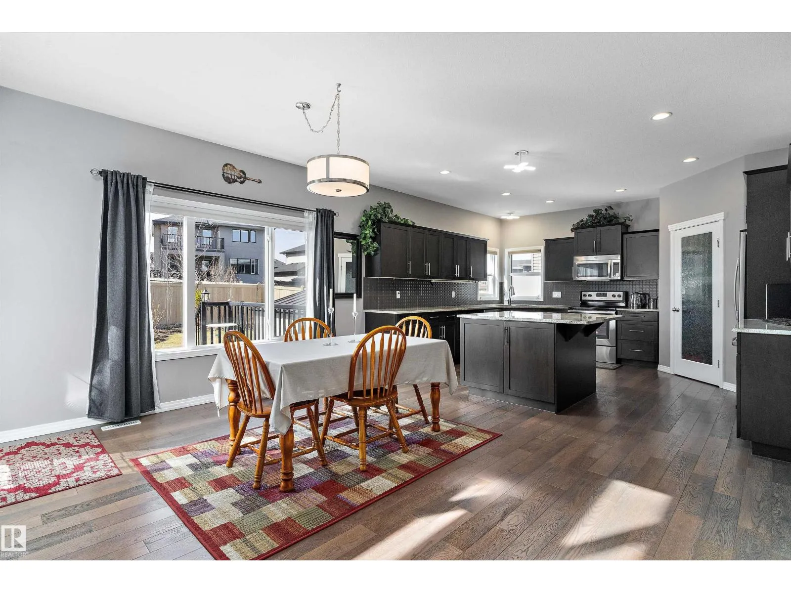 1325 ADAMSON DR SW