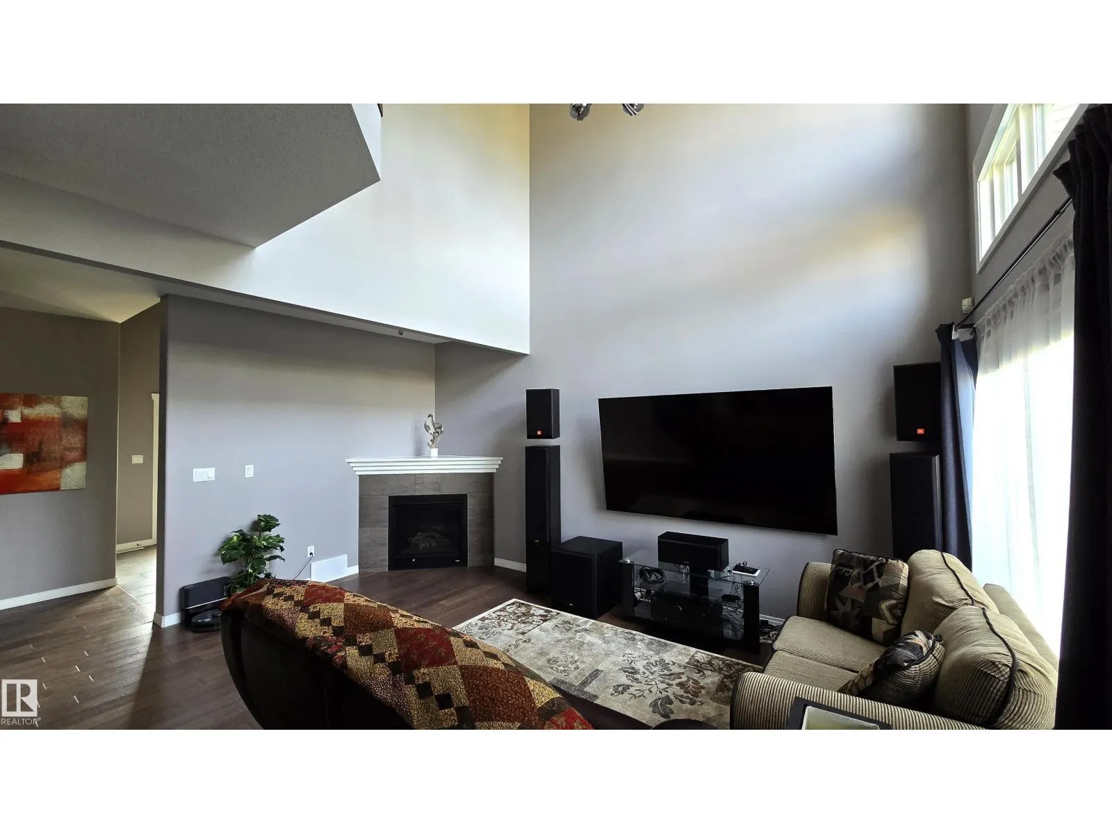 1325 ADAMSON DR SW
